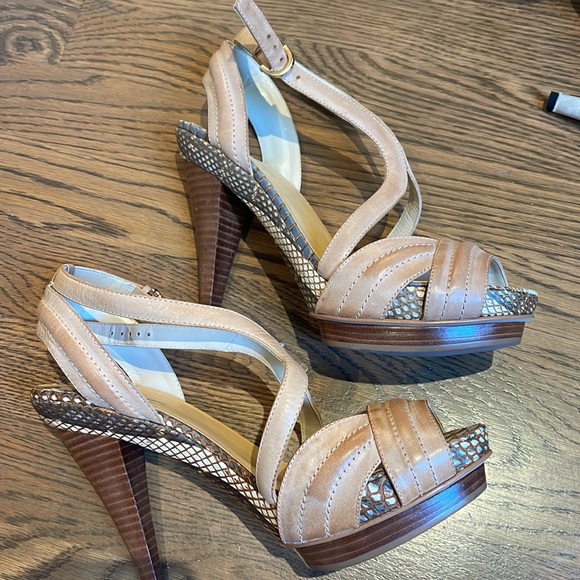 MAX STUDIO . COM SNAKE AND LIGHT LEATHER HEEL - Picture 5 of 6